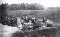 De restanten van de pantserknots van soldaat Tanke