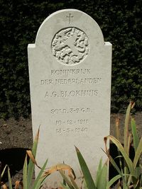 Graf van soldaat Blokhuis op Gem. Begraafplaats Crooswijk te Rotterdam