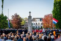 Van Dronkelaarplein Almelo 4 mei herdenking