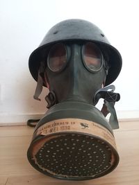 Helm LBD en Gasmasker Vredestein