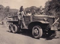 Marinier Brugman, op de International Harvester truck