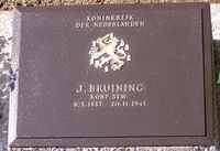 Grafsteen van korporaal Bruining
